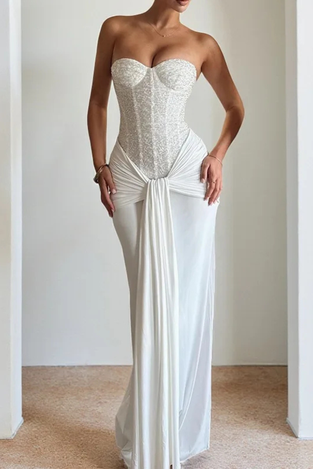 Women’s Maxi Dress with Strapless Corset Bodice and Central Knotted Draping