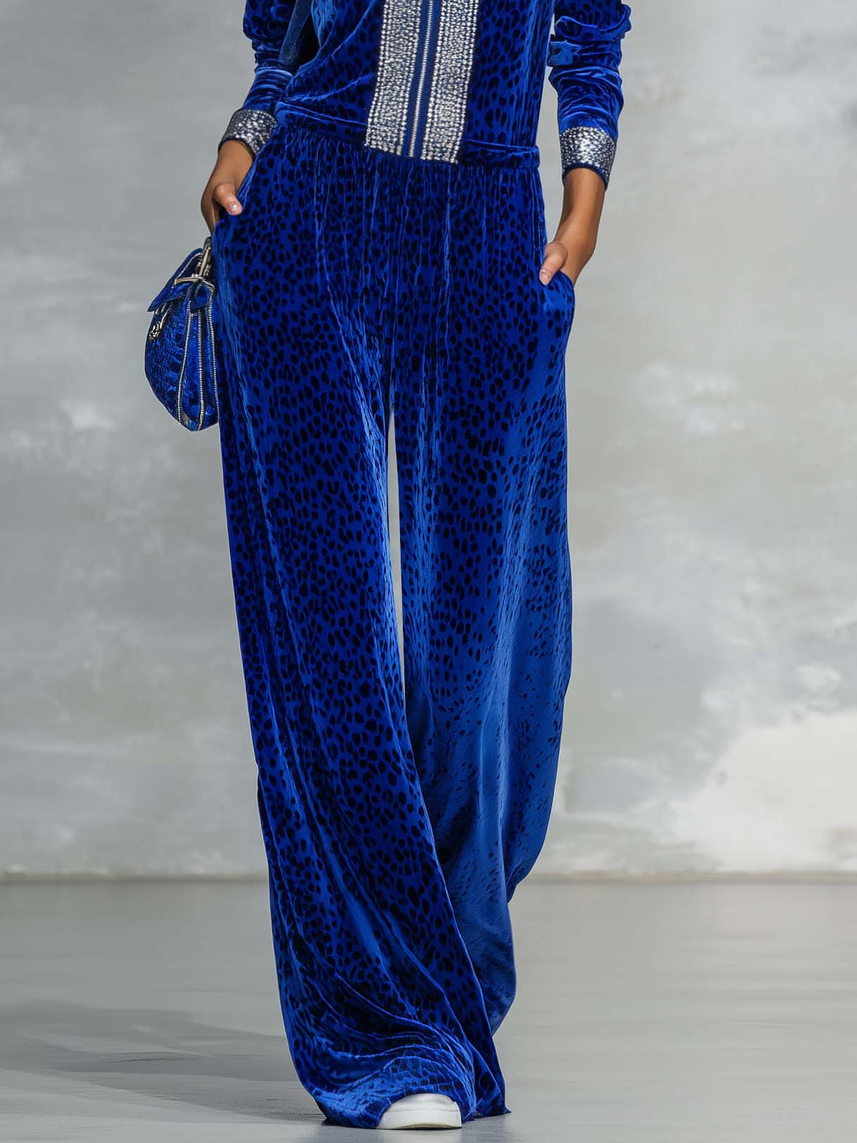Glam Retro Sporty Women's Royal Blue Velvet Leopard Rhinestone Zip Top Pants Set