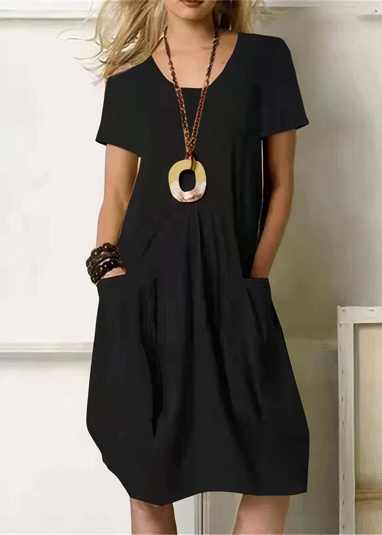 Women's Relaxed Fit Midi Dress with Short Sleeves and Functional Side Pockets