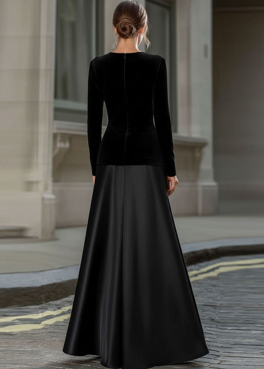 Ceylan Women’s Long Sleeve Velvet and Satin A-Line Evening Gown