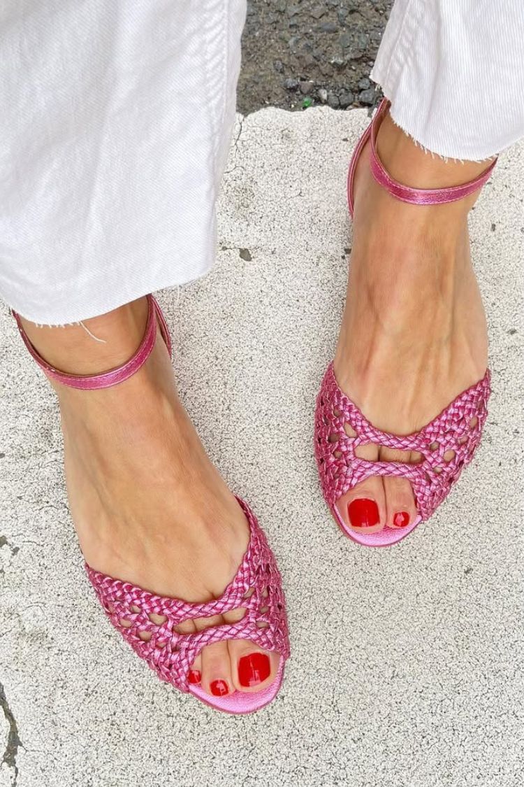 Women's Woven Peep-Toe Flat Sandals for All-Day Comfort