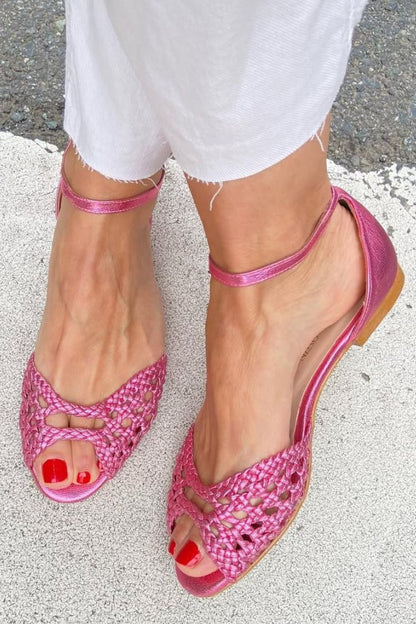 Women's Woven Peep-Toe Flat Sandals for All-Day Comfort