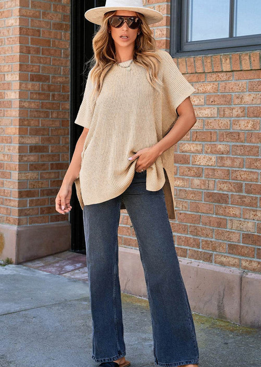 Women’s Oversized Knit Sweater with Short Batwing Sleeves and Modern Side Slit