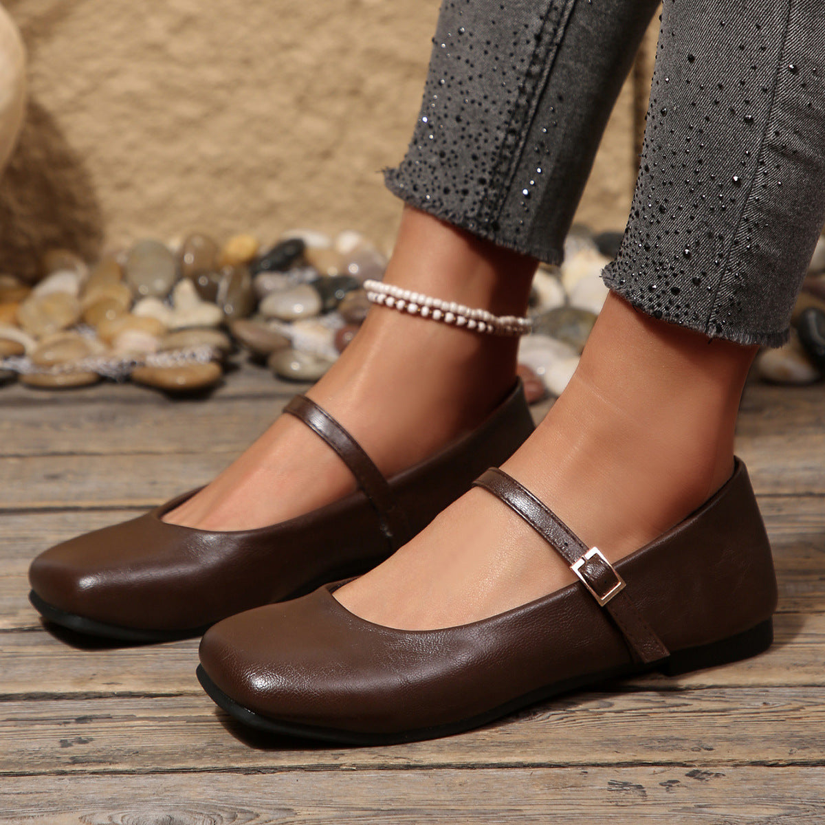 Damen nan elegante Mary-Jane Ballerina mit verstellbarem Riemen und gepolstertem Komfortfußbett Drune