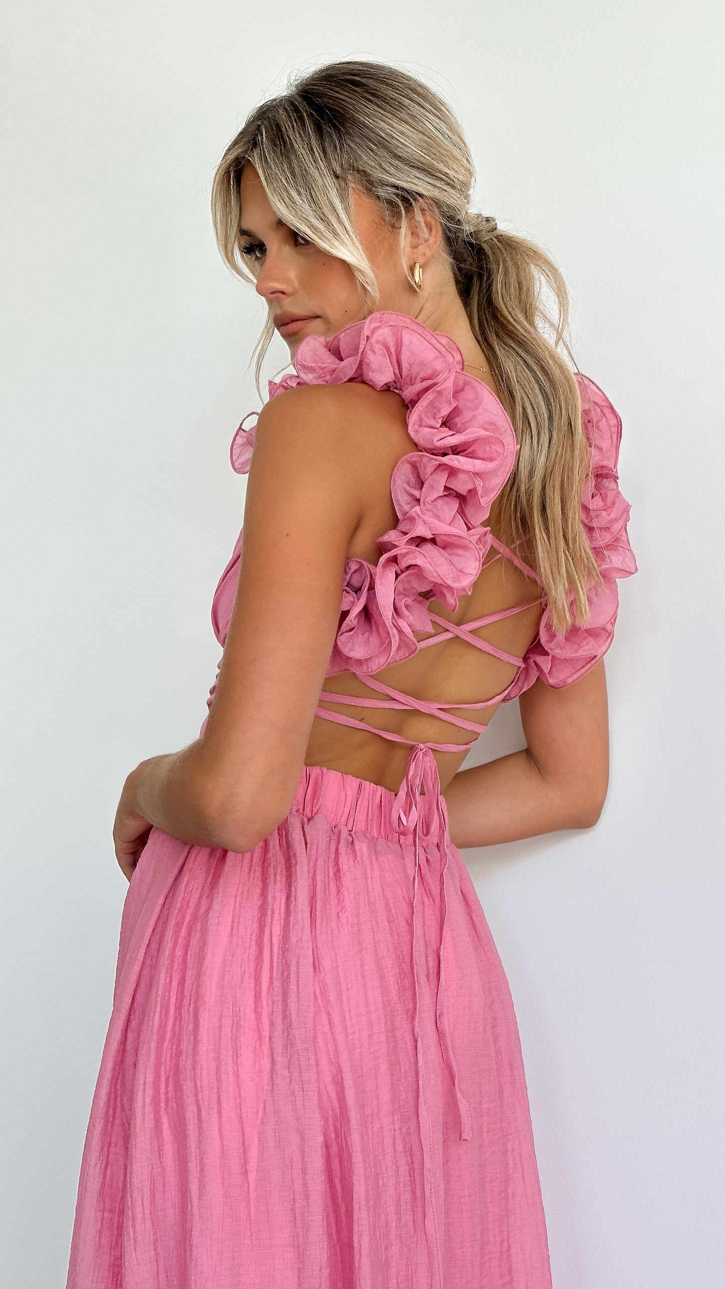 Women’s Maxi Dress Ruffle Shoulder Lace-Up Back Wedding Guest Gown