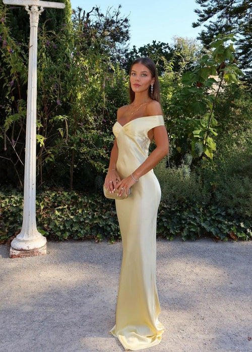 Women’s Off-Shoulder Satin Maxi Dress Sweetheart Neckline Wedding Guest Gown