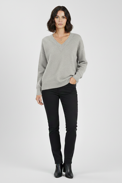 Women’s V-Neck Sweater with Long Sleeves and Pullover Design