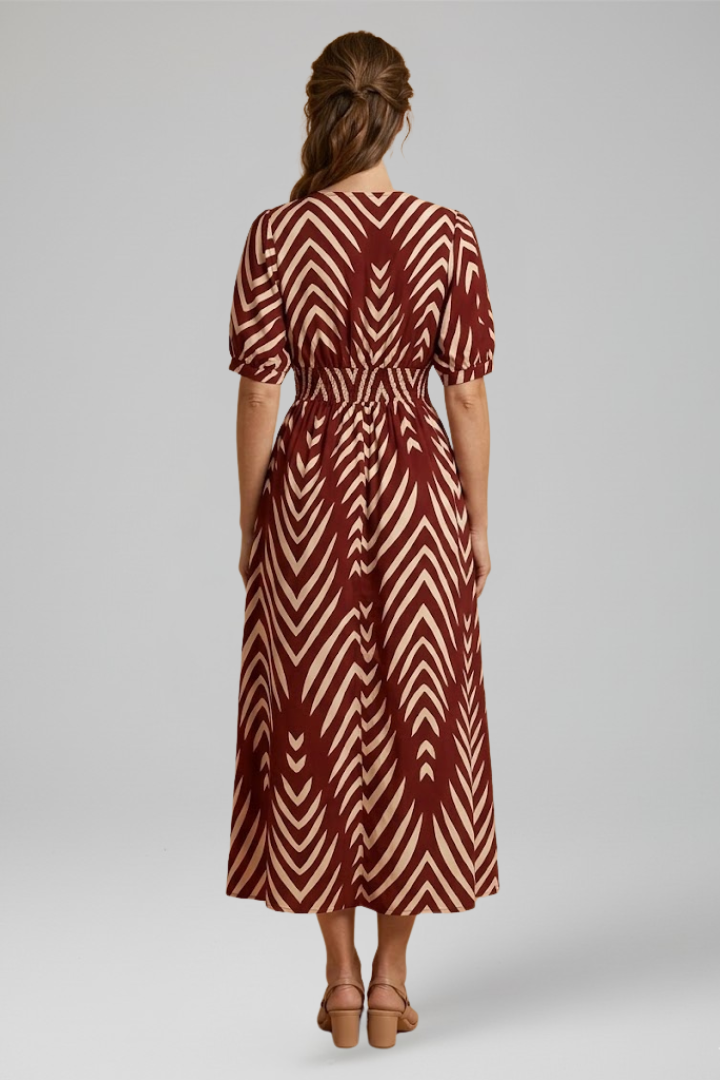 Women's Boho Zigzag Print Midi Dress with V-Neckline and Short Sleeves