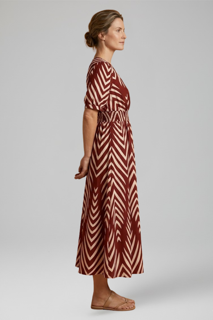 Women's Boho Zigzag Print Midi Dress with V-Neckline and Short Sleeves
