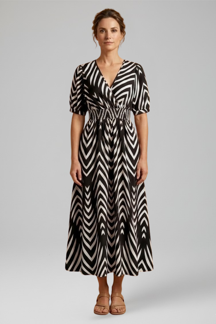 Women's Boho Zigzag Print Midi Dress with V-Neckline and Short Sleeves