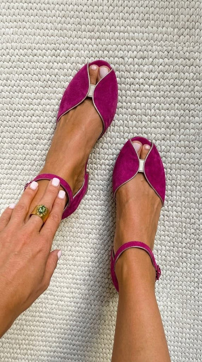 Women's Pointed-Toe Ankle Strap Flat Sandals for All-Day Comfort