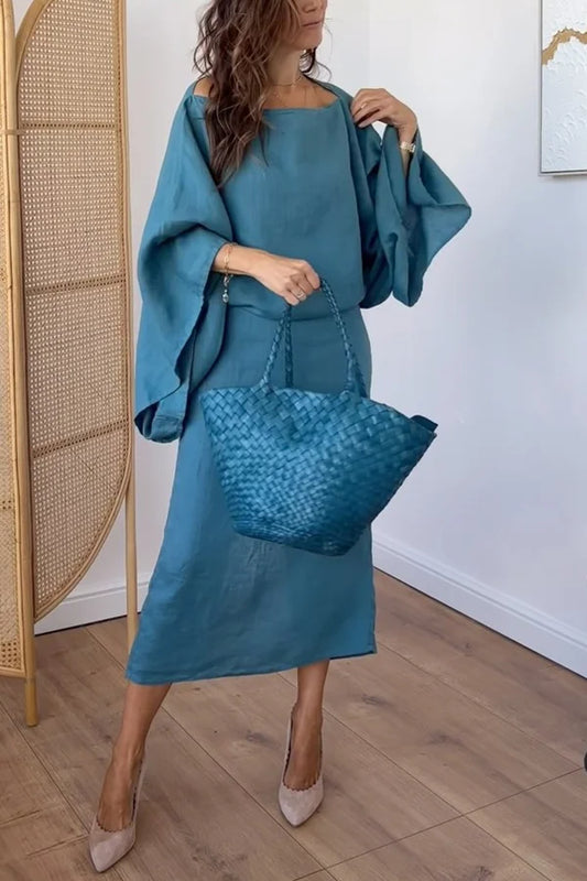 Women's Kimono Midi Dress with V-Neckline and Flowing Dolman Sleeves