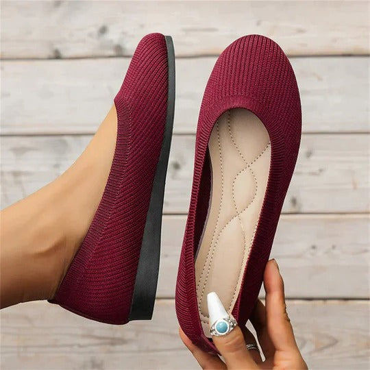 Women’s Ballet Flats with Breathable Flyknit Upper and Cushioned Sole
