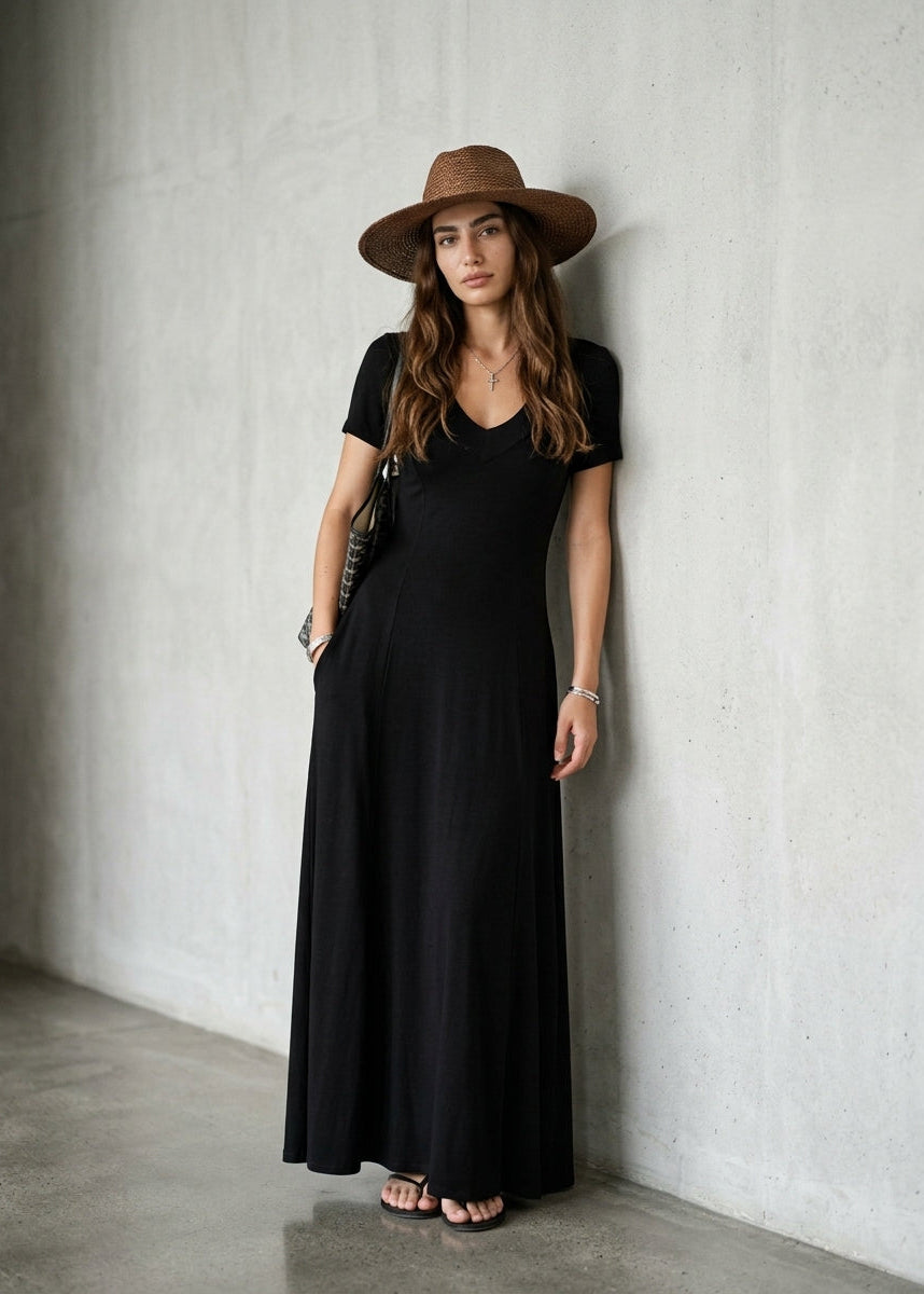 Women’s Maxi Dress with V-Neck and Short Puff Sleeves