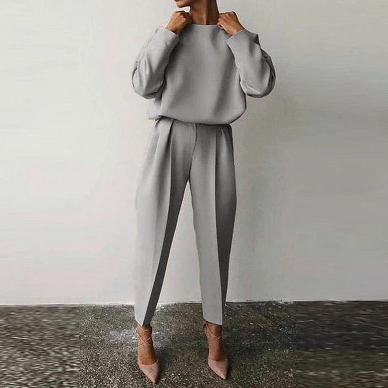 Women's Two-Piece Co-Ord Set Round Neck Sweatshirt Tapered Trousers