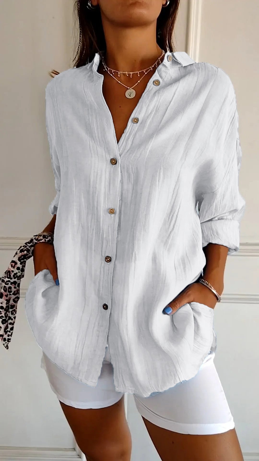 Women’s Button-Down Shirt with Oversized Long Sleeves and Side Pockets