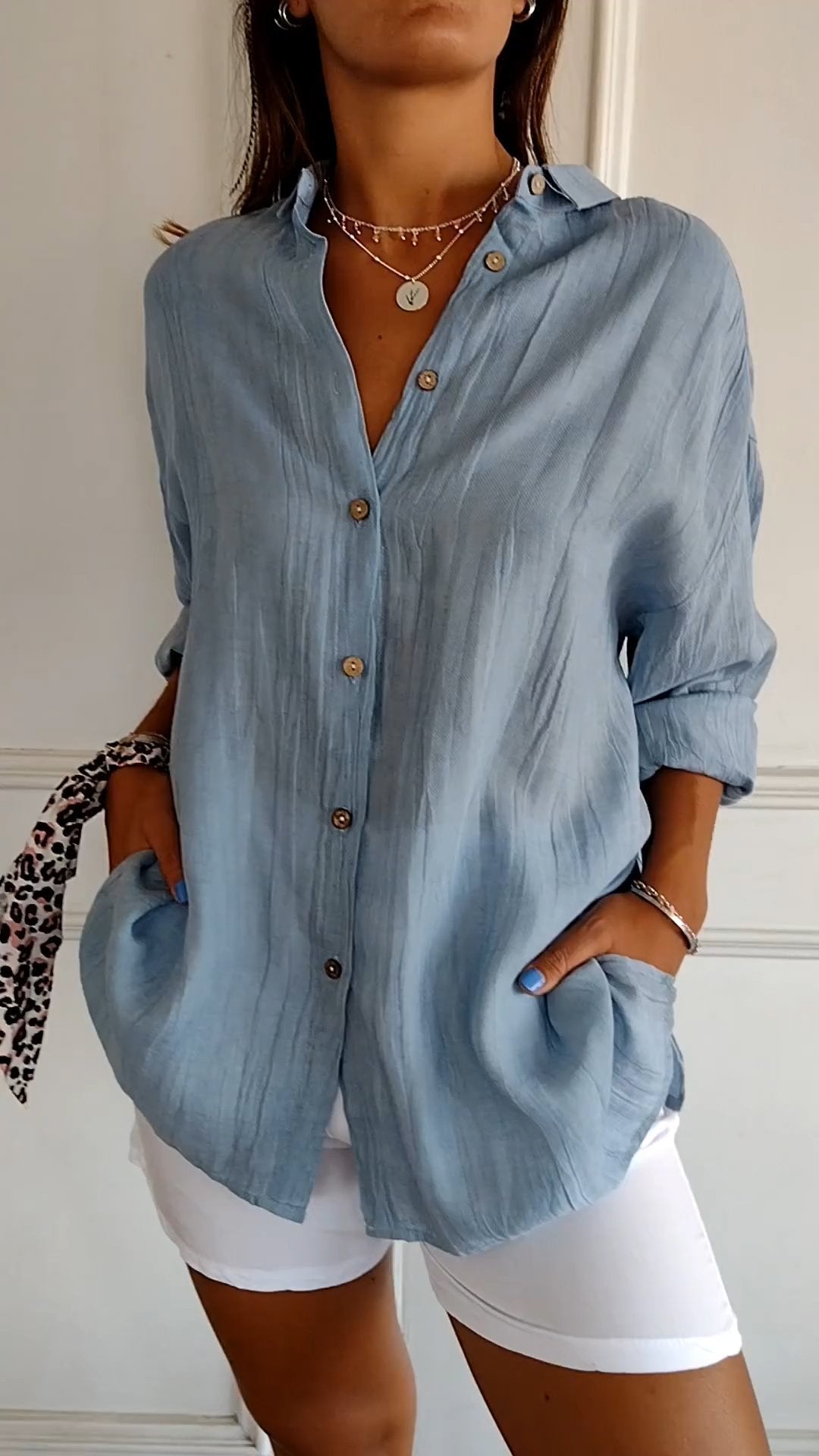 Women’s Button-Down Shirt with Oversized Long Sleeves and Side Pockets
