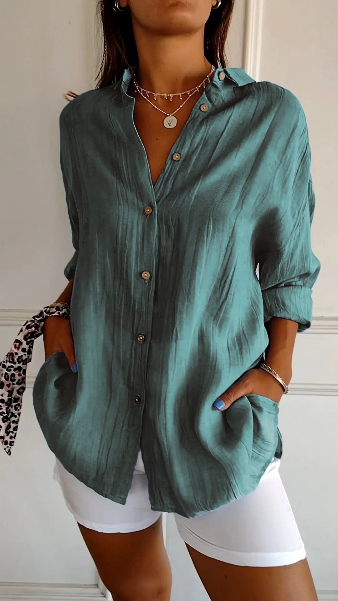Women’s Button-Down Shirt with Oversized Long Sleeves and Side Pockets