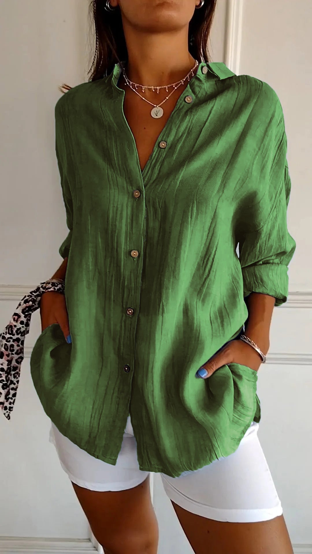 Women’s Button-Down Shirt with Oversized Long Sleeves and Side Pockets