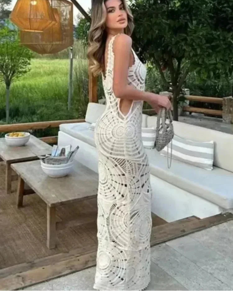 Women’s Crochet Maxi Dress with V-Neckline and Intricate Geometric Lace Detail