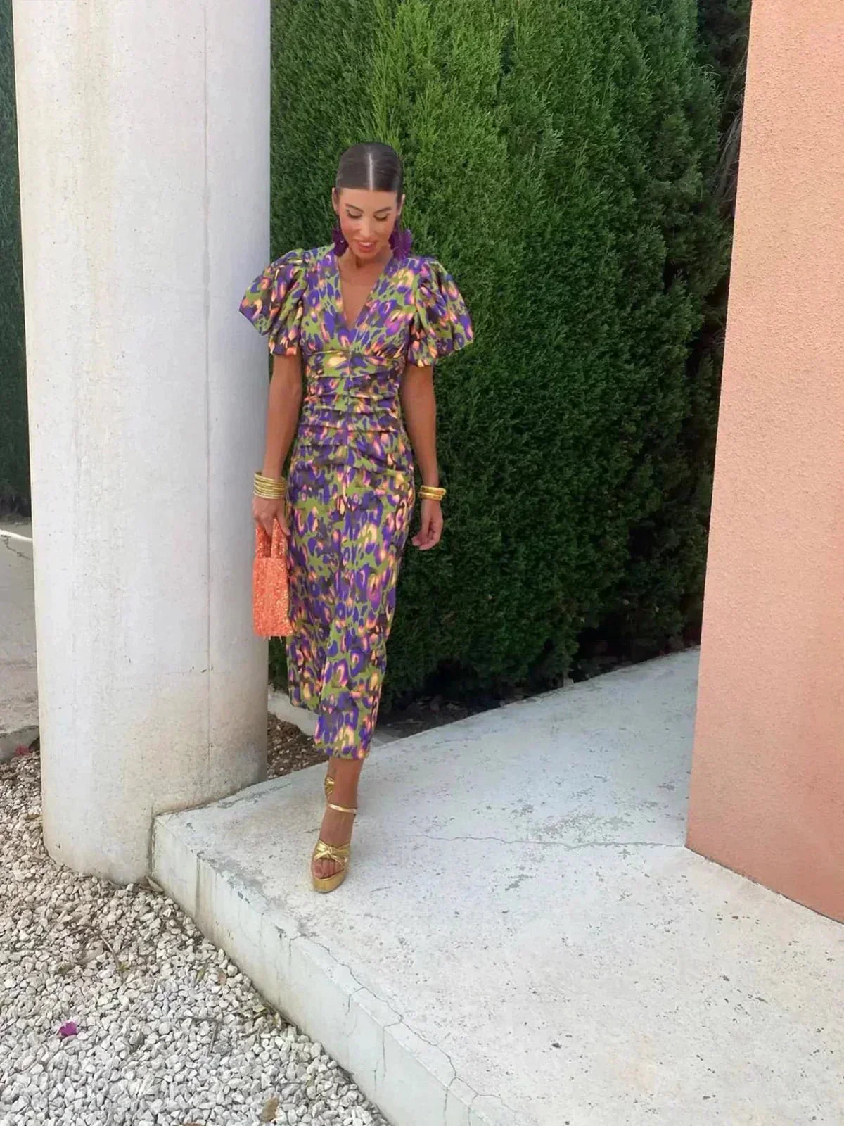 Women’s Midi Dress with Puff Sleeves and Ruched V-Neckline