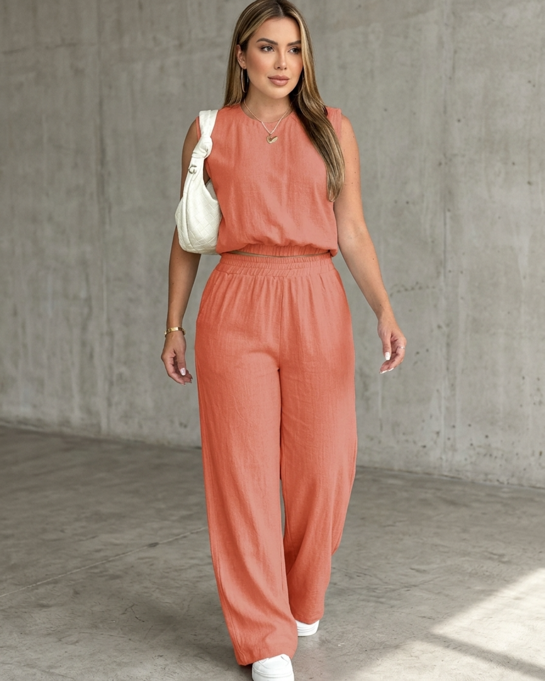 Women’s 2-Piece Lounge Set with Sleeveless Crewneck Top and Wide Leg Pants