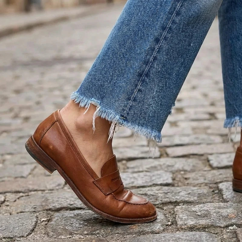 Women's Jeans | Cropped Distressed Straight Leg